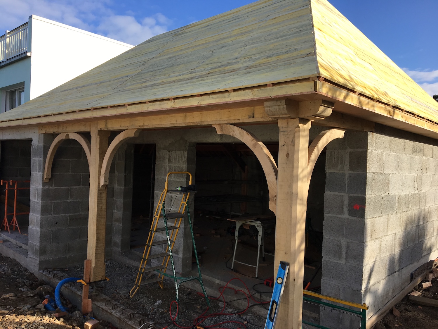 Charpente traditionnelle en bois - Charpente du Menez Bre